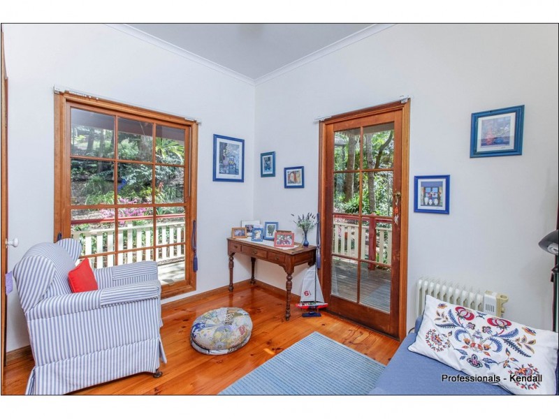 123 Contour Road, Eagle Heights QLD 4271