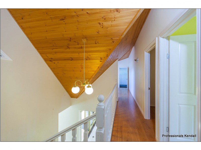 35 Bateke Road, Tamborine Mountain QLD 4272