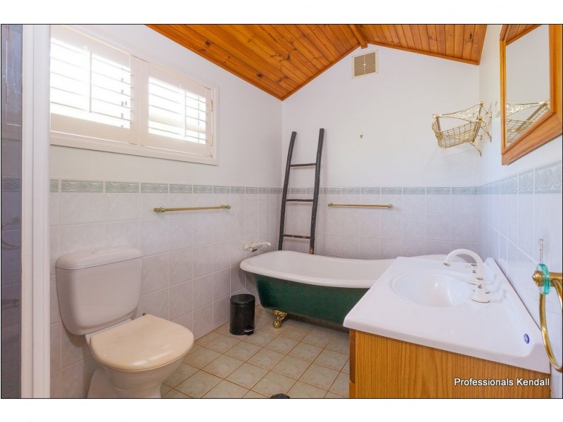 35 Bateke Road, Tamborine Mountain QLD 4272