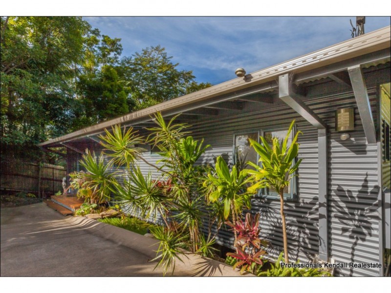 10 Madura Ct, Tamborine Mountain QLD 4272