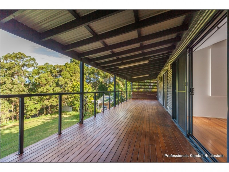 10 Madura Ct, Tamborine Mountain QLD 4272