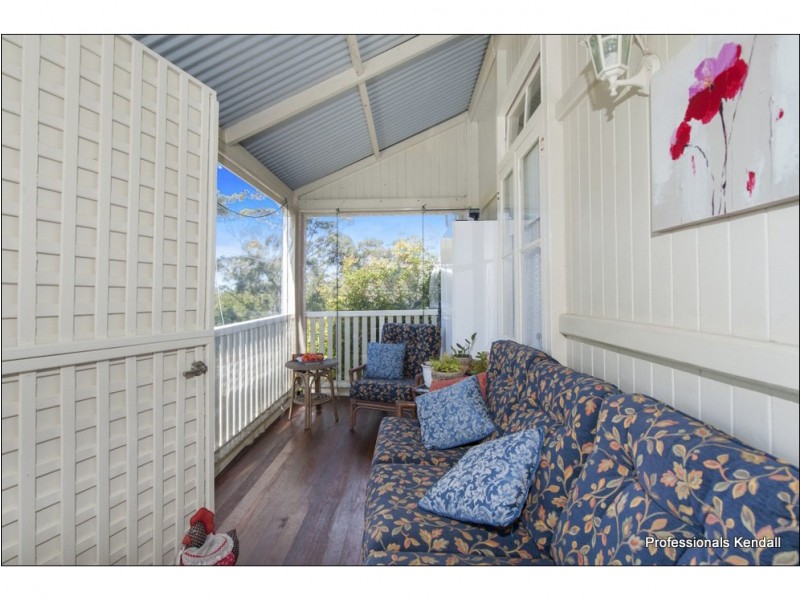 122 Contour Road, Tamborine Mountain QLD 4272