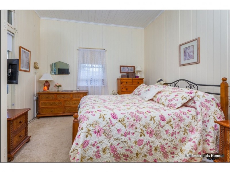 122 Contour Road, Tamborine Mountain QLD 4272