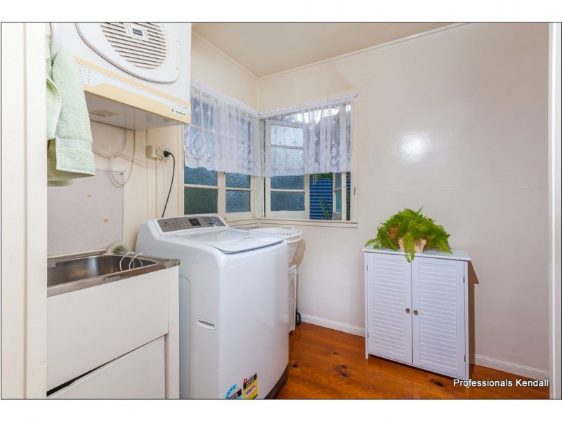 122 Contour Road, Tamborine Mountain QLD 4272