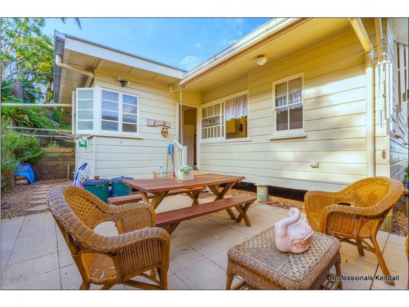 122 Contour Road, Tamborine Mountain QLD 4272