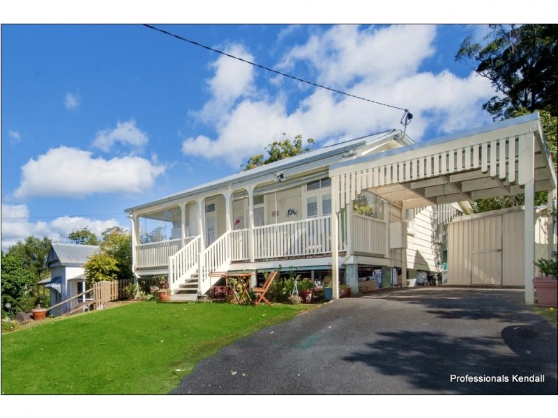 122 Contour Road, Tamborine Mountain QLD 4272