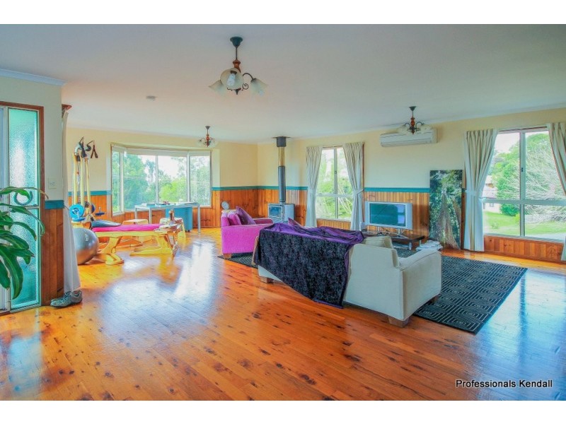 61 Coomera Gorge Drive, Tamborine Mountain QLD 4272