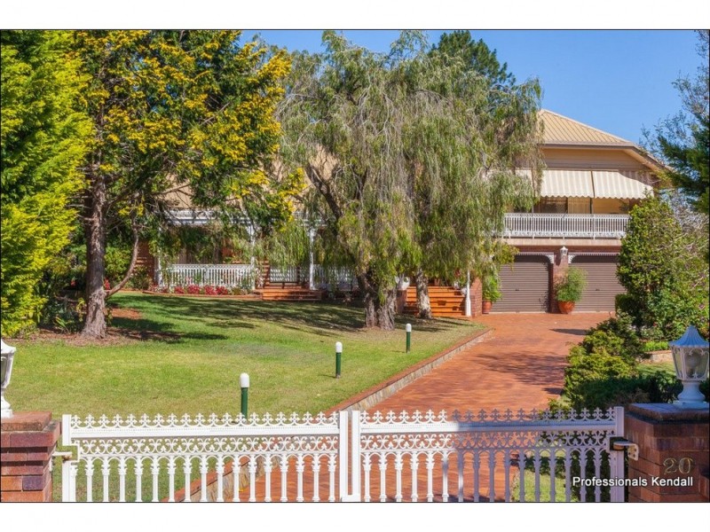 20 White Road, Tamborine Mountain QLD 4272