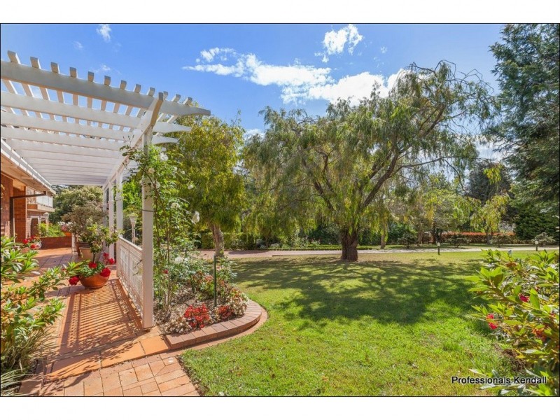 20 White Road, Tamborine Mountain QLD 4272