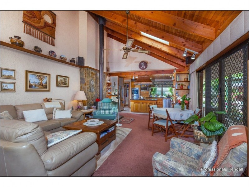 20 White Road, Tamborine Mountain QLD 4272