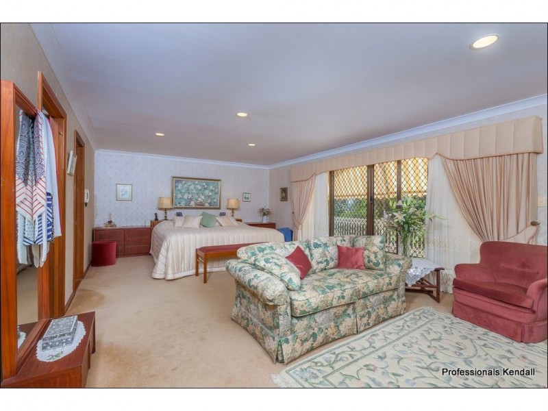 20 White Road, Tamborine Mountain QLD 4272