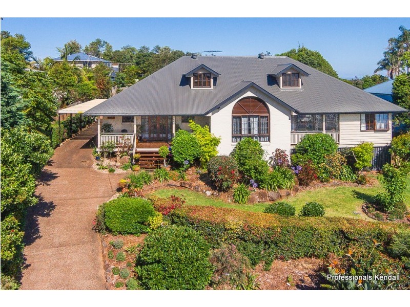 13 Paradise Drive, Tamborine Mountain QLD 4272