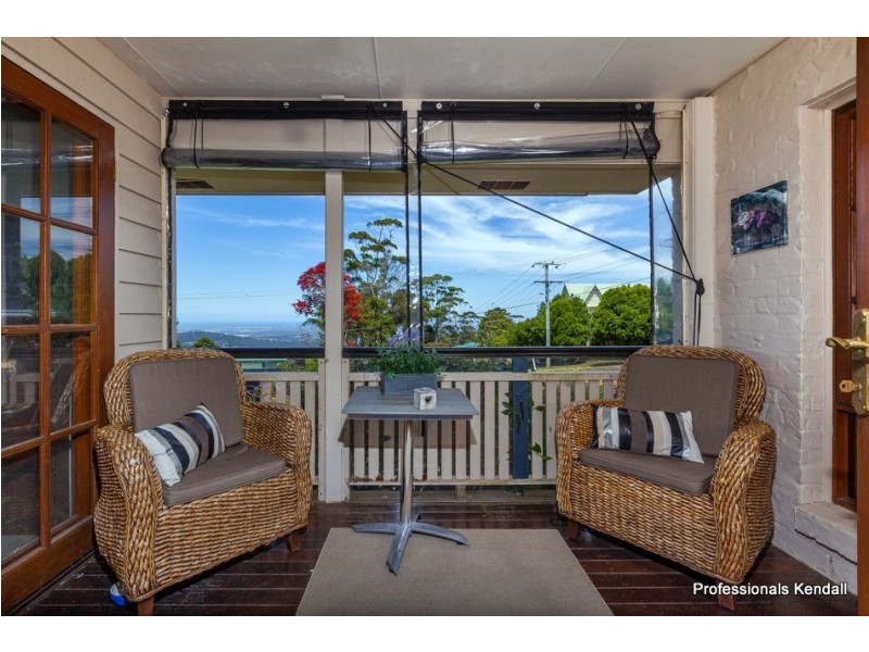 13 Paradise Drive, Tamborine Mountain QLD 4272