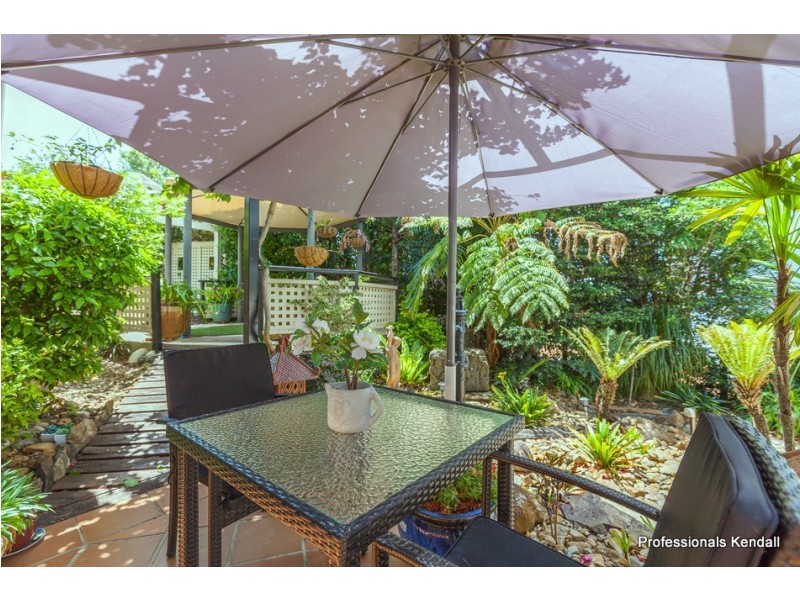 13 Paradise Drive, Tamborine Mountain QLD 4272