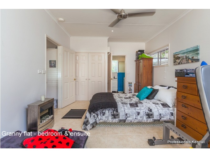 13 Paradise Drive, Tamborine Mountain QLD 4272