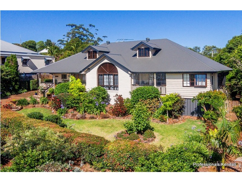 13 Paradise Drive, Tamborine Mountain QLD 4272