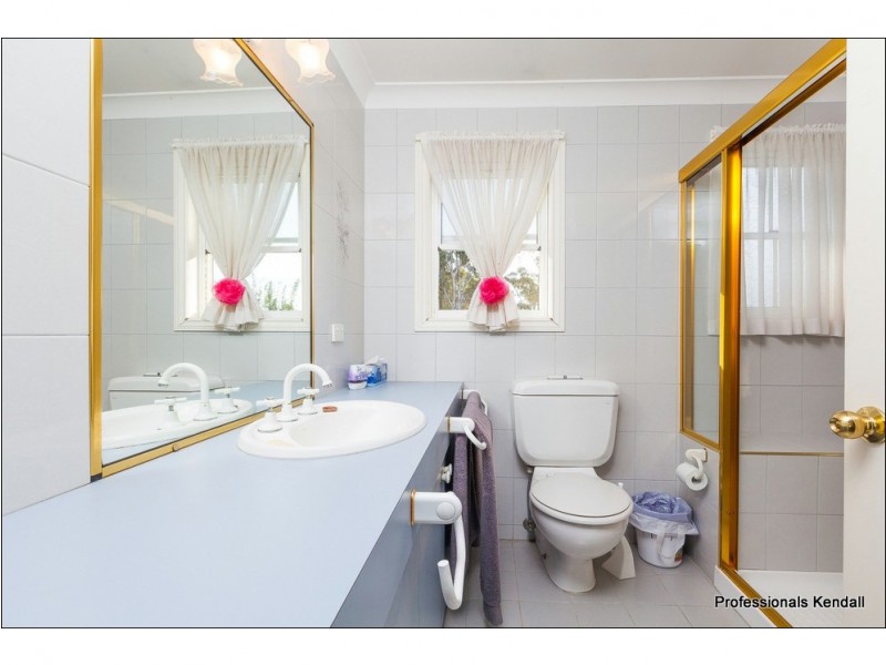 4 Romana Court, Tamborine Mountain QLD 4272