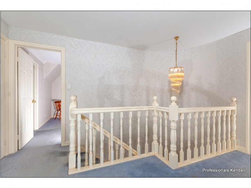 4 Romana Court, Tamborine Mountain QLD 4272