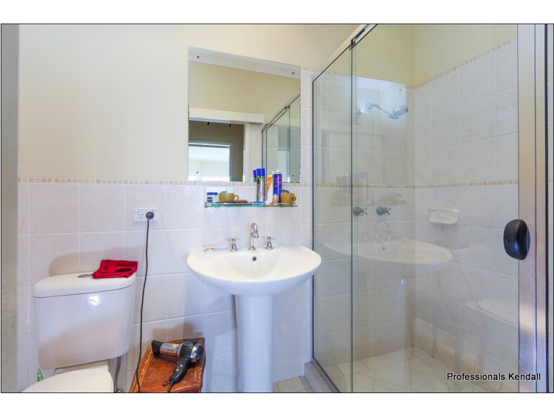 8 Jenyns Road, Tamborine Mountain QLD 4272