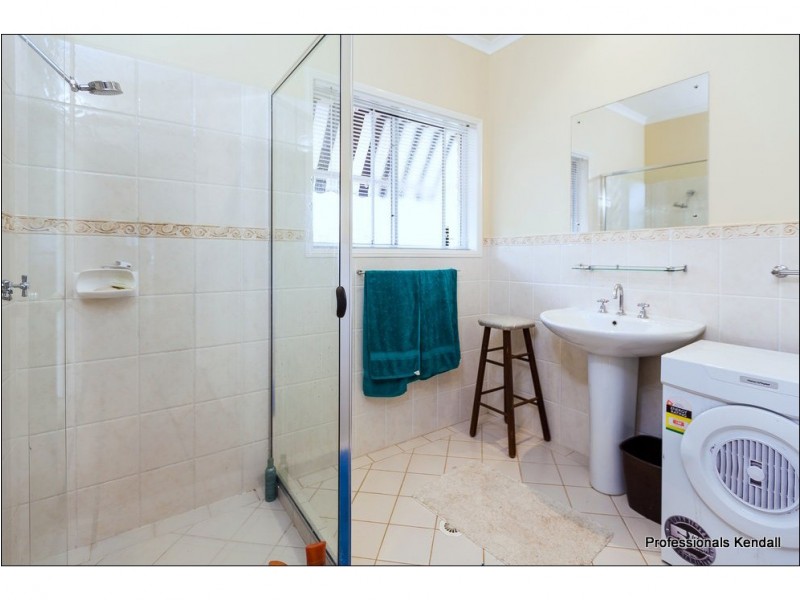 8 Jenyns Road, Tamborine Mountain QLD 4272