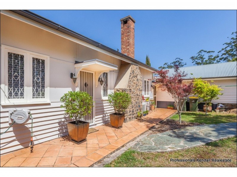 37 Cliff Way, Tamborine Mountain QLD 4272