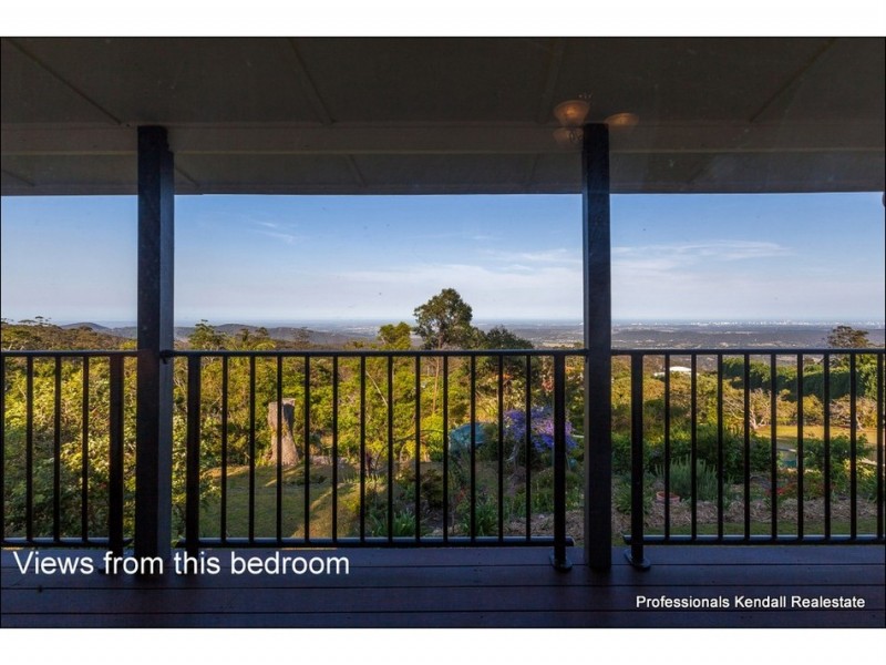 37 Cliff Way, Tamborine Mountain QLD 4272