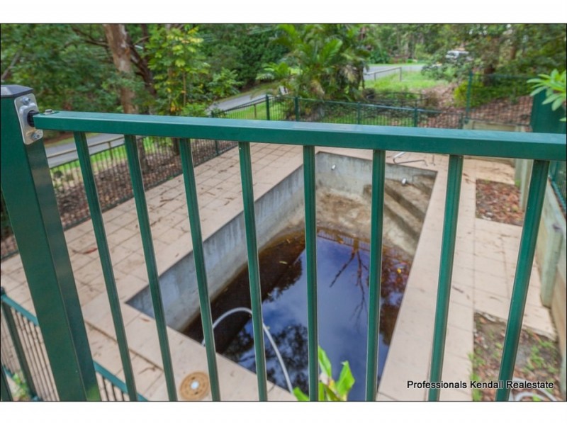 16 Foraker Drive, Tamborine Mountain QLD 4272