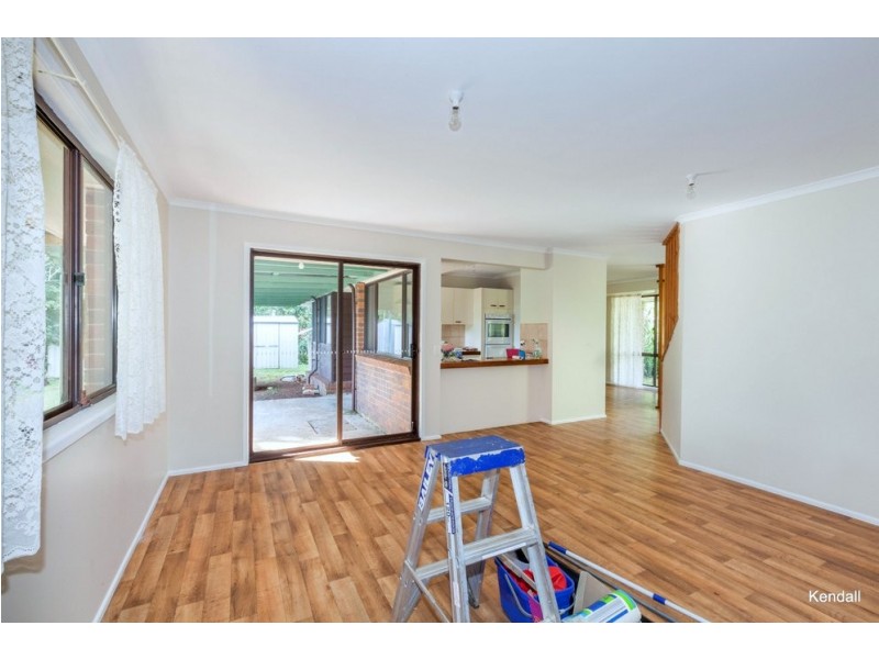 16 Sequoia Drive, Tamborine Mountain QLD 4272