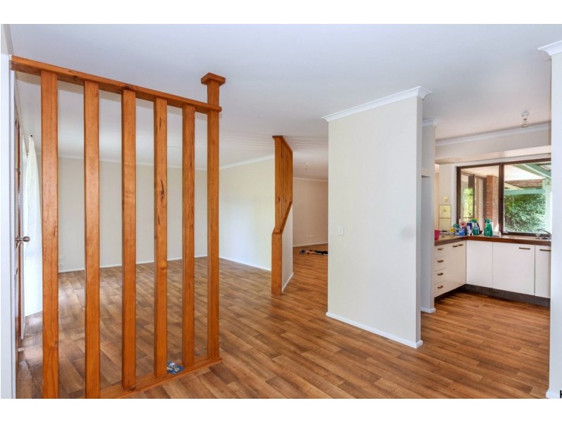 16 Sequoia Drive, Tamborine Mountain QLD 4272