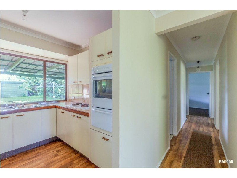 16 Sequoia Drive, Tamborine Mountain QLD 4272