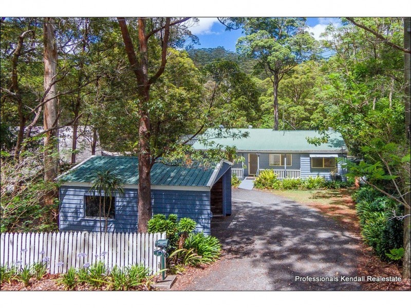 2 Orchis Drive, Tamborine Mountain QLD 4272
