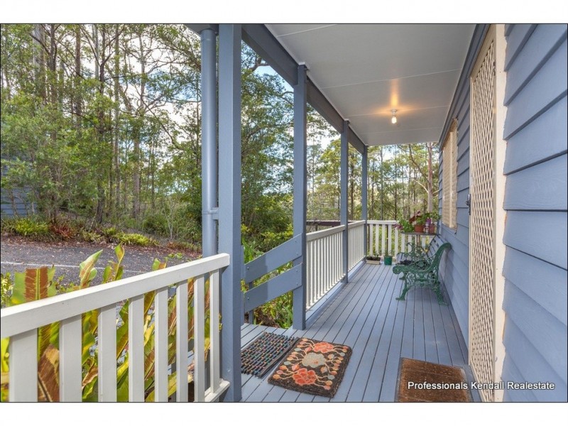 2 Orchis Drive, Tamborine Mountain QLD 4272