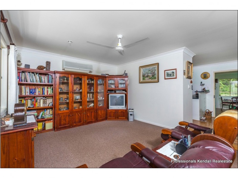 2 Orchis Drive, Tamborine Mountain QLD 4272
