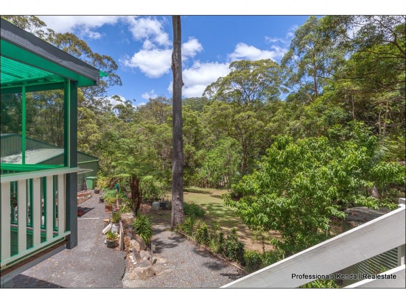2 Orchis Drive, Tamborine Mountain QLD 4272