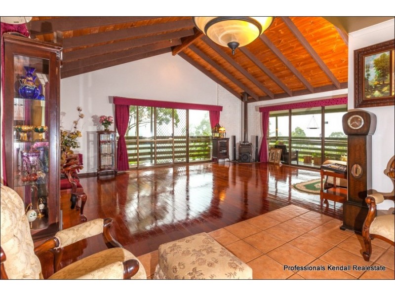 9 Leona Court, Tamborine Mountain QLD 4272