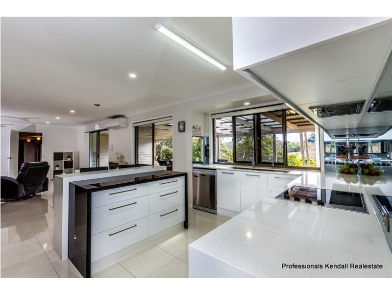 263 Long Road, Tamborine Mountain QLD 4272