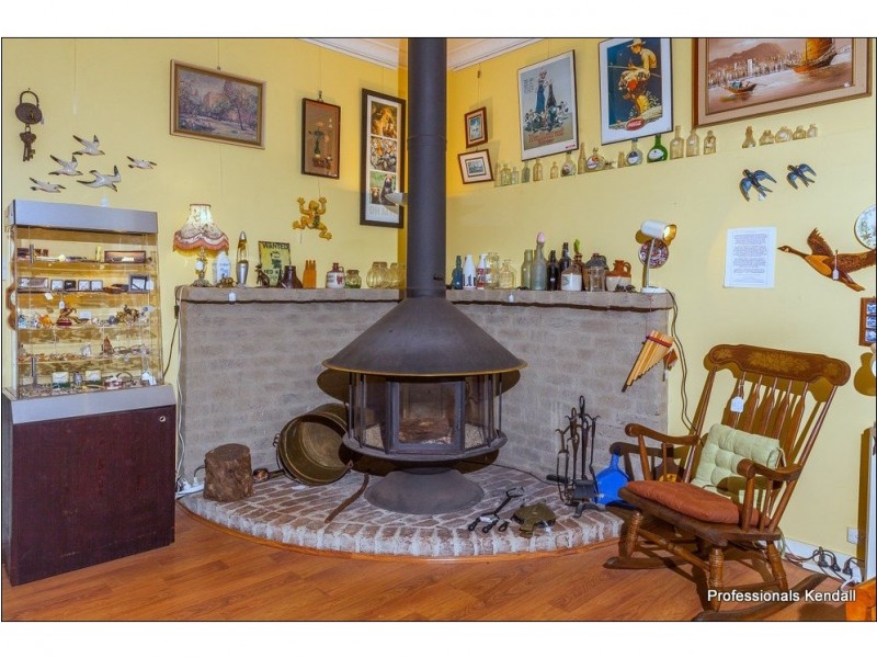 100 Main Western Road, Tamborine Mountain QLD 4272