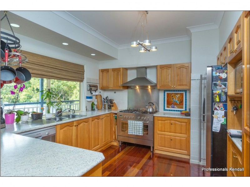 100 Main Western Road, Tamborine Mountain QLD 4272