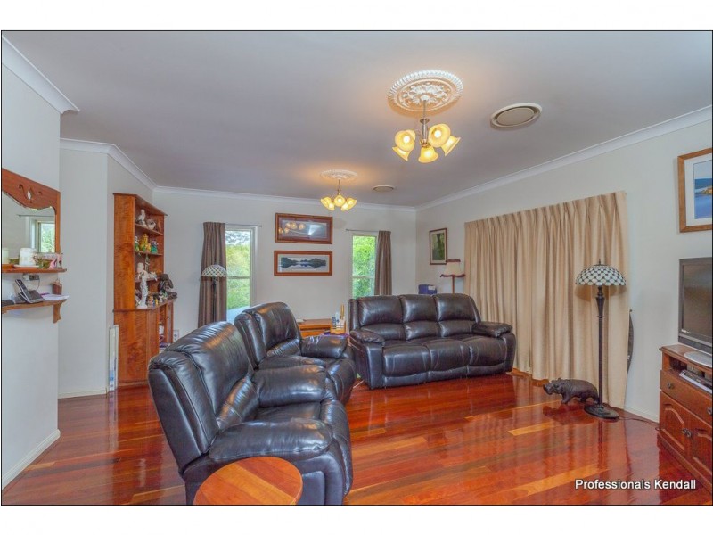 100 Main Western Road, Tamborine Mountain QLD 4272