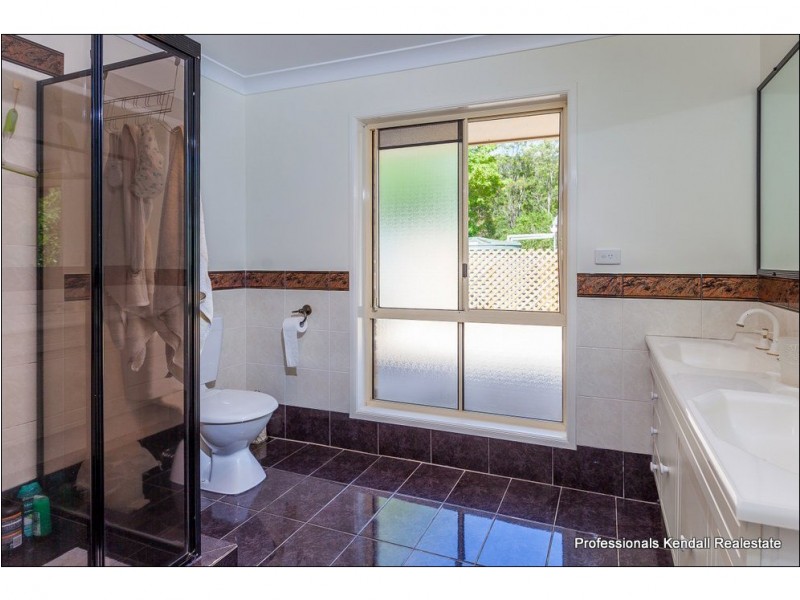 18 Wildlife Court, Wonglepong QLD 4275