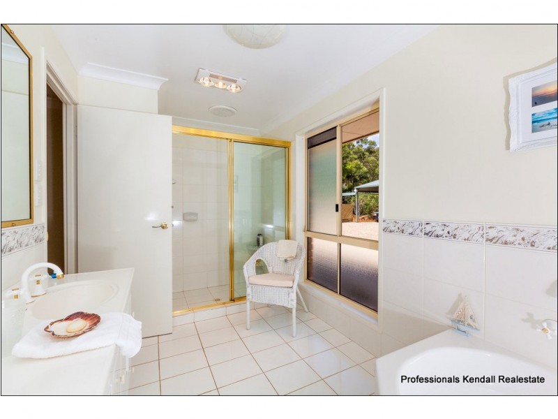 18 Wildlife Court, Wonglepong QLD 4275