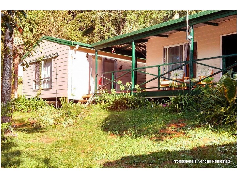 12 Tambora Court, Tamborine Mountain QLD 4272