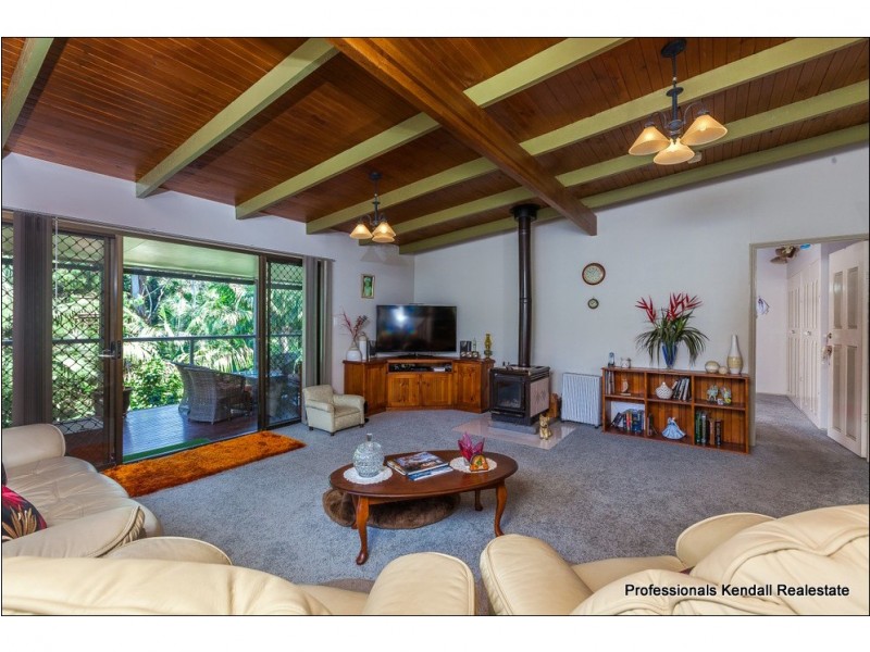 48 Kinabalu Drive, Tamborine Mountain QLD 4272