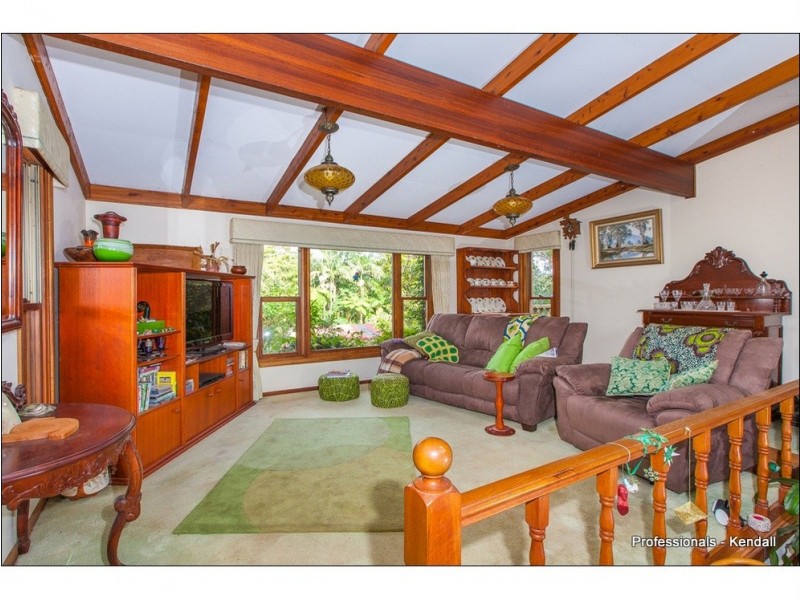 7 Moreton Bay Avenue, Tamborine Mountain QLD 4272