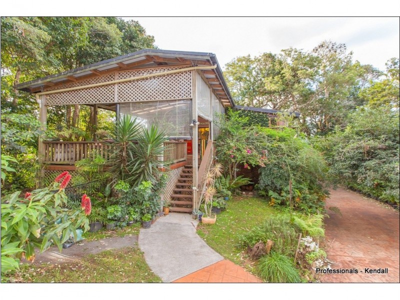 7 Moreton Bay Avenue, Tamborine Mountain QLD 4272