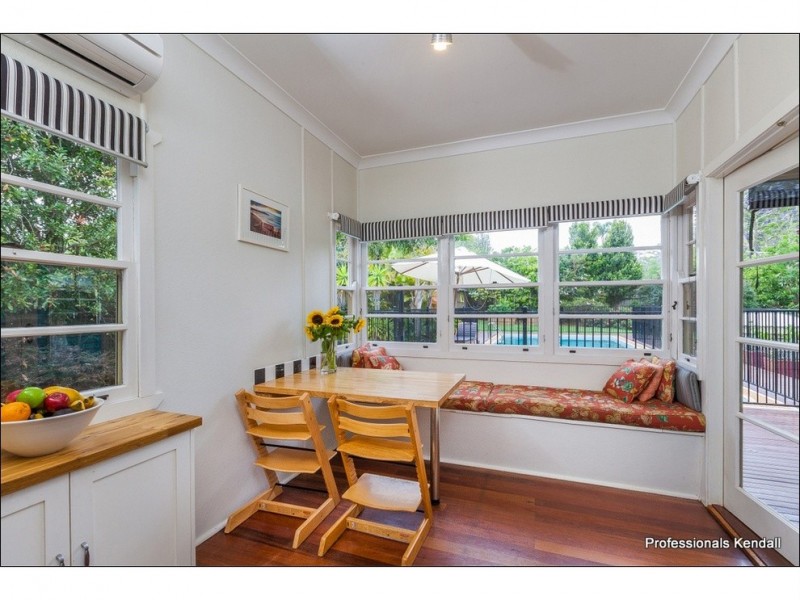 28 Central Avenue, Tamborine Mountain QLD 4272