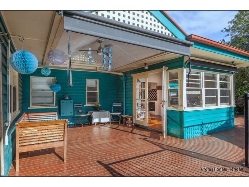 28 Central Avenue, Tamborine Mountain QLD 4272