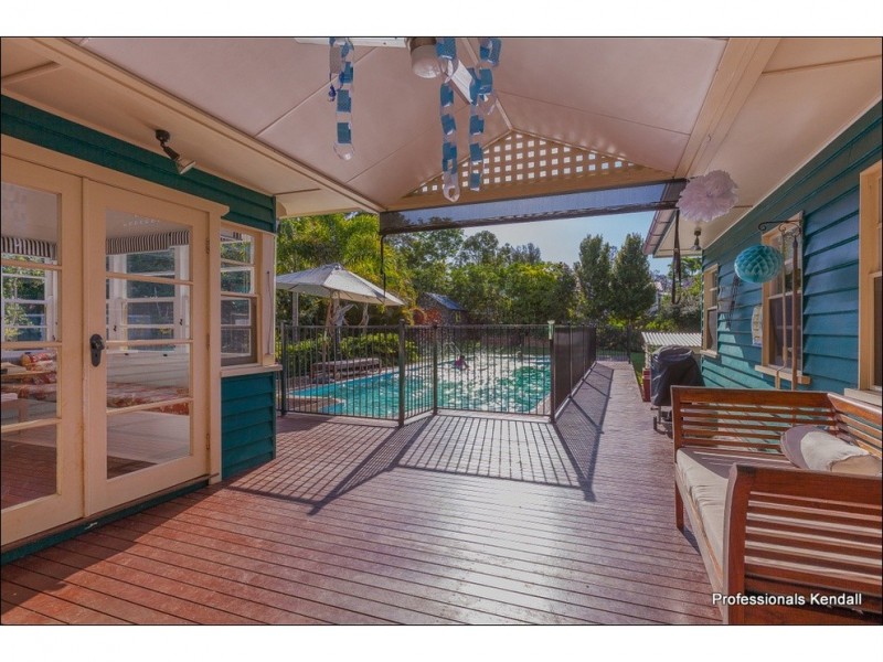 28 Central Avenue, Tamborine Mountain QLD 4272