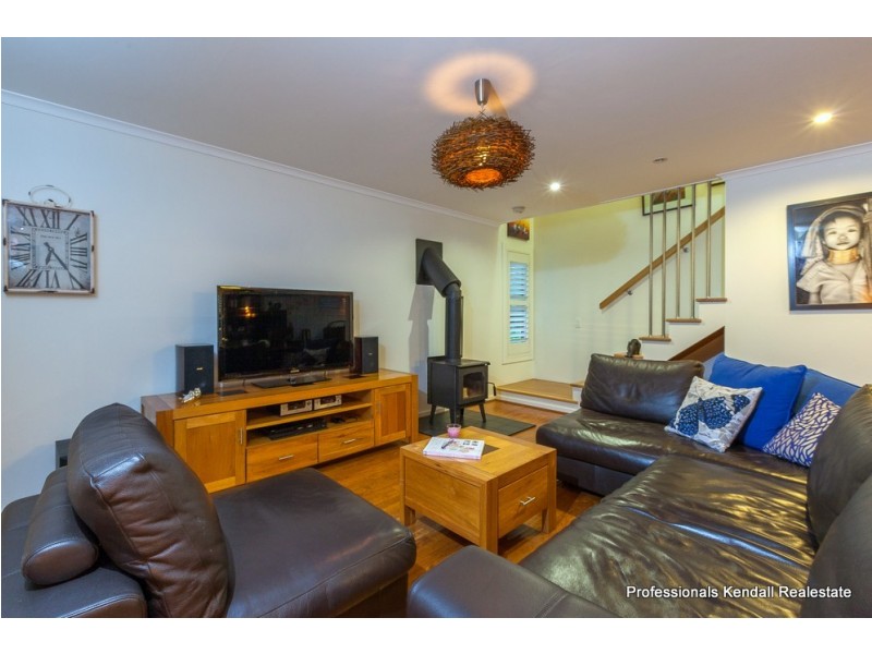 21 Beacon Road, Tamborine Mountain QLD 4272