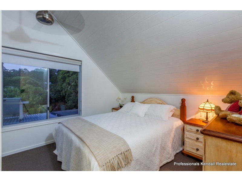 21 Beacon Road, Tamborine Mountain QLD 4272